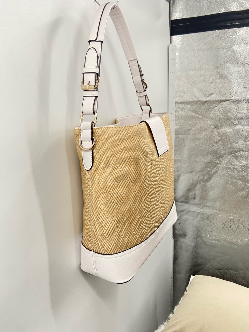 NWOT Kelly & Katie Straw hobo Shoulder/Crossbody Two Compartments insert Bag - Picture 3 of 16